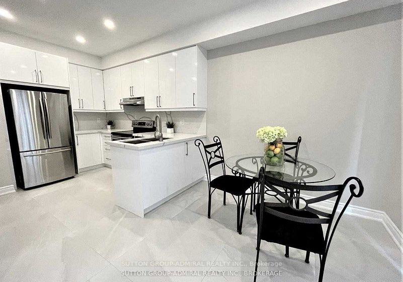 23-observatory-lane-richmond-hill-ontario-n12576272