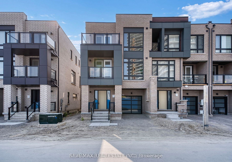 26-dandara-gate-vaughan-ontario-n12578606