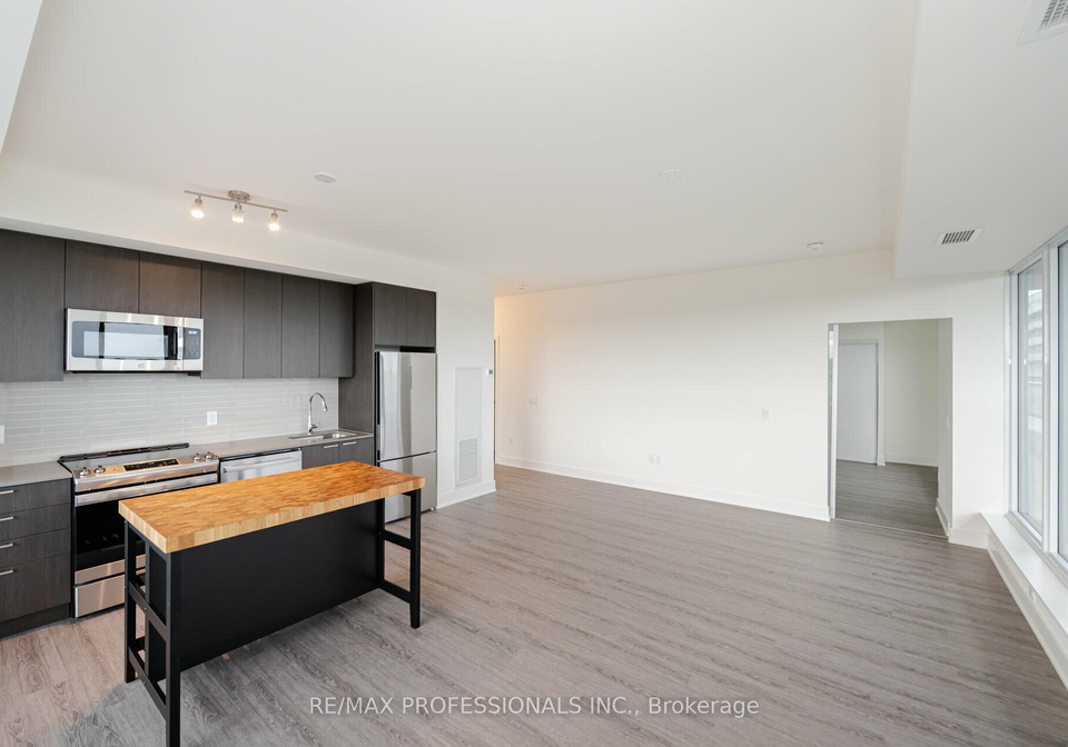 185-deerfield-road-newmarket-ontario-n12579250