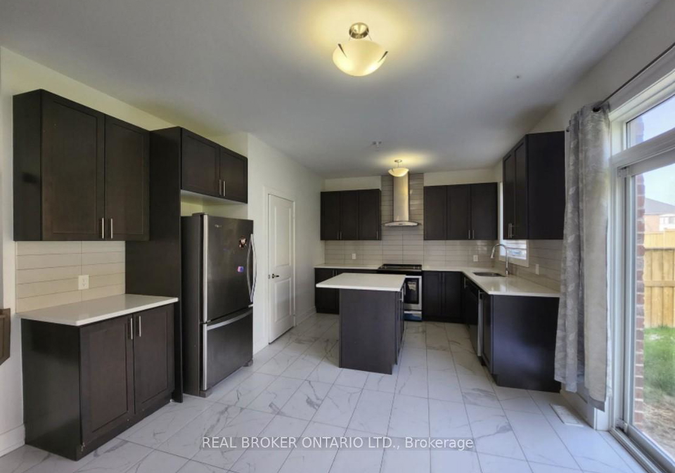 9-acacia-court-east-gwillimbury-ontario-n12579268