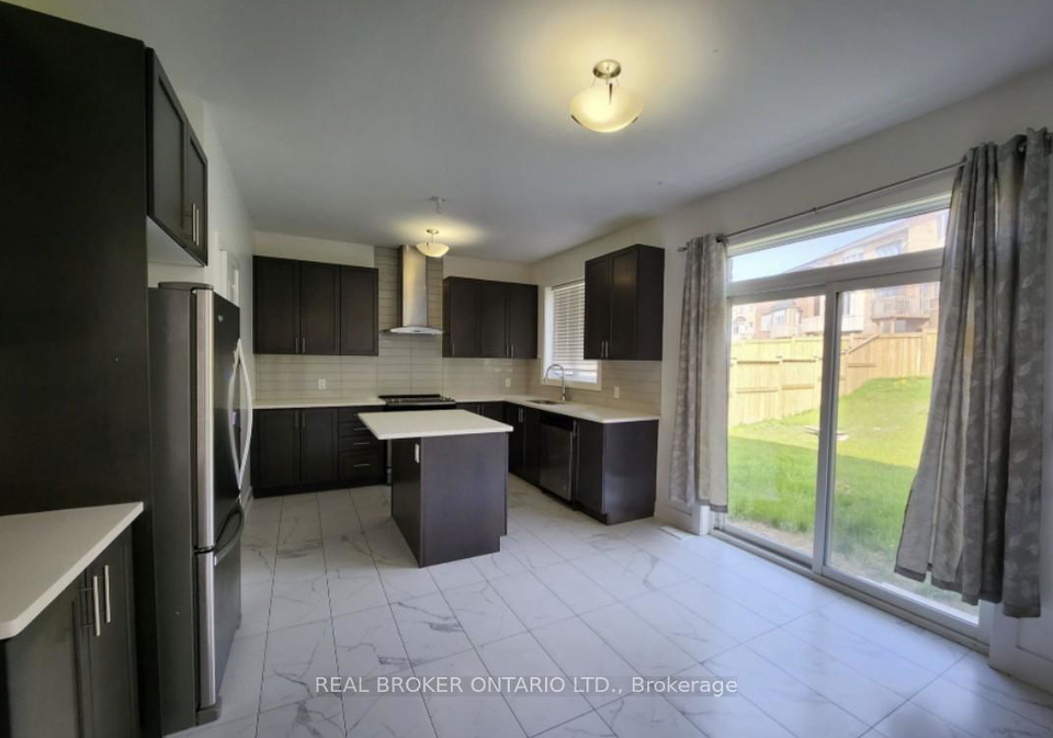 9-acacia-court-east-gwillimbury-ontario-n12579268