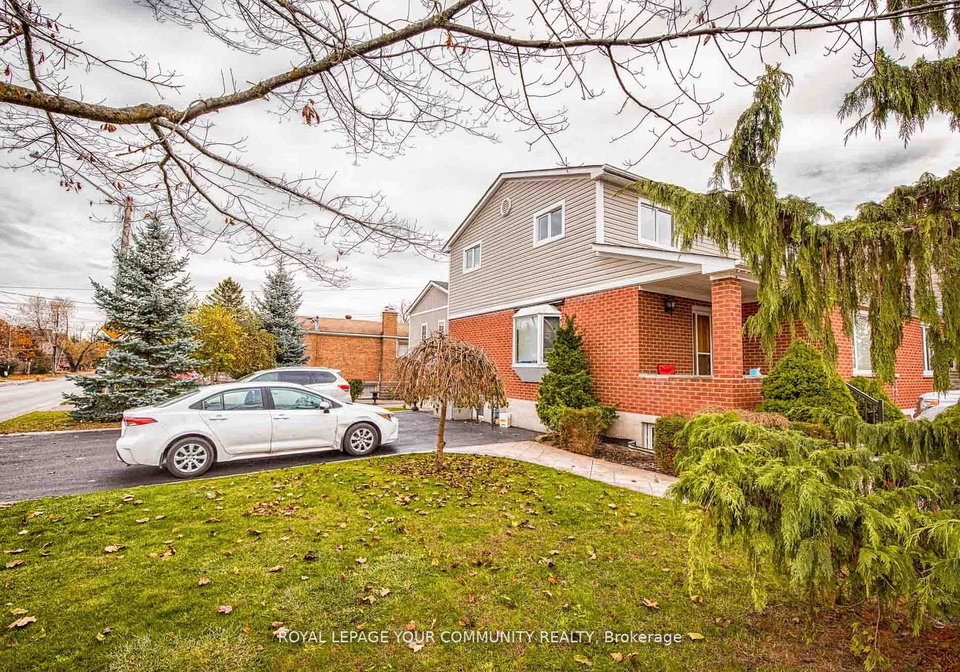35-wildwood-avenue-richmond-hill-ontario-n12579566