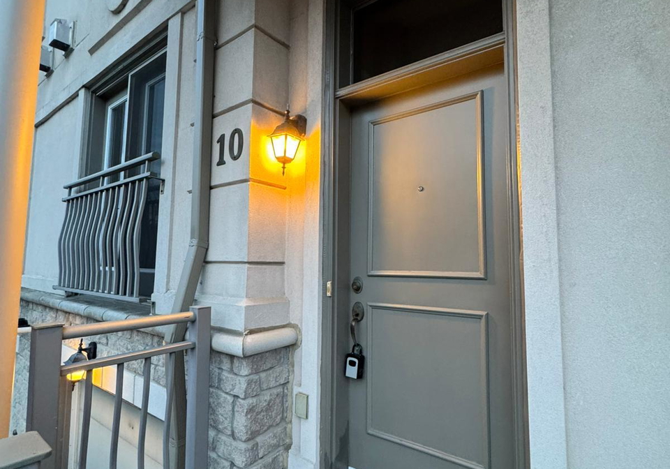 9133-bayview-avenue-richmond-hill-ontario-n12580126