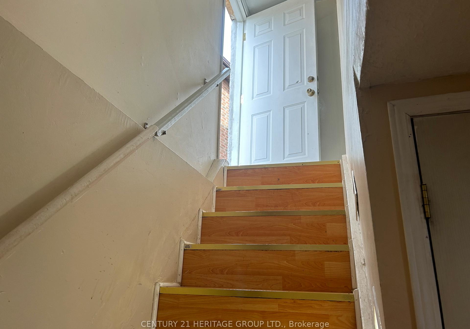 141-risebrough-circuit-markham-ontario-n12581148