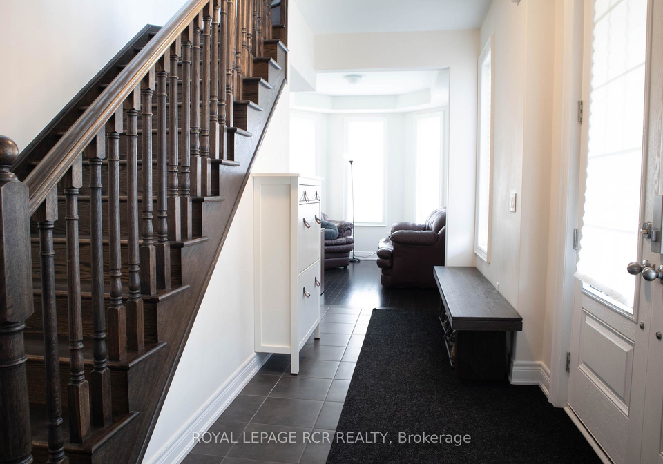 105-balsdon-hollow-east-gwillimbury-ontario-n12581198