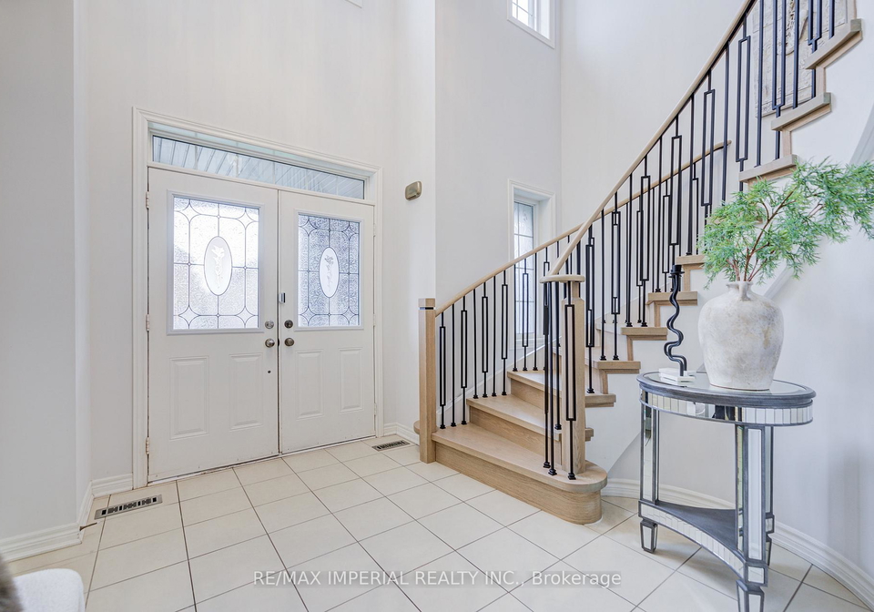 1199-mctavish-dr-drive-newmarket-ontario-n12581814