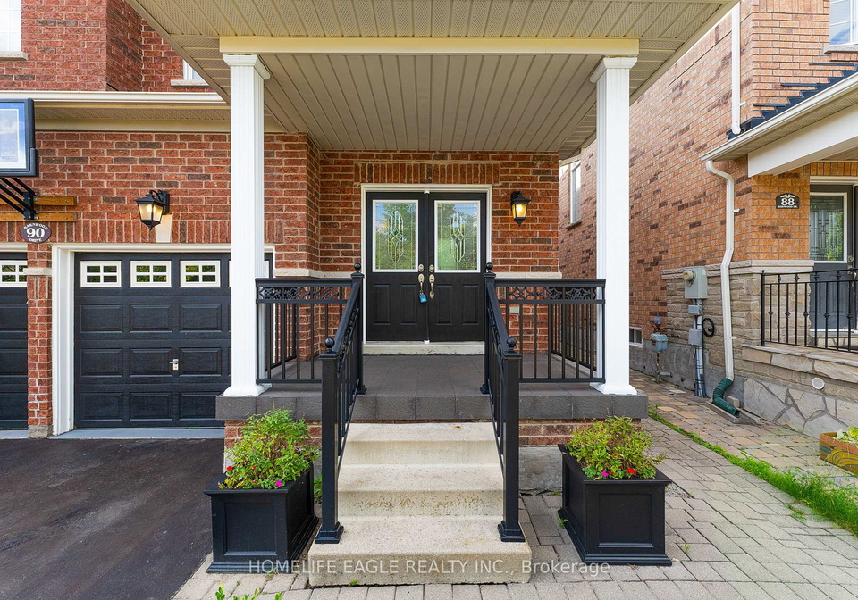 90-barnwood-drive-richmond-hill-ontario-n12582408