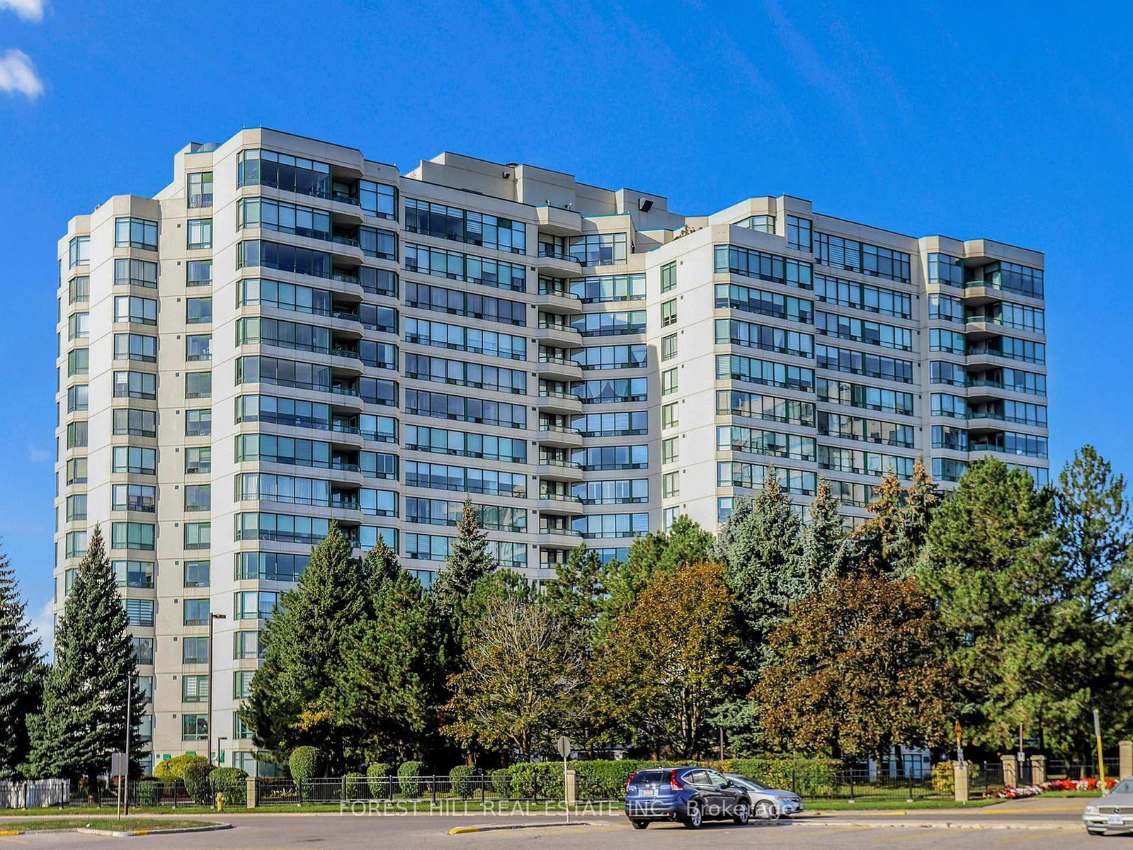 110-promenade-circle-vaughan-ontario-n12583058