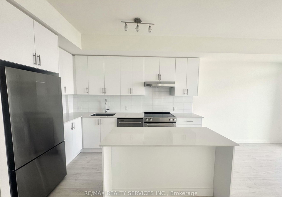8960-jane-street-vaughan-ontario-n12583750