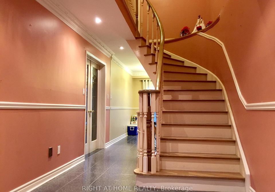 239-ridgefield-crescent-vaughan-ontario-n12585308