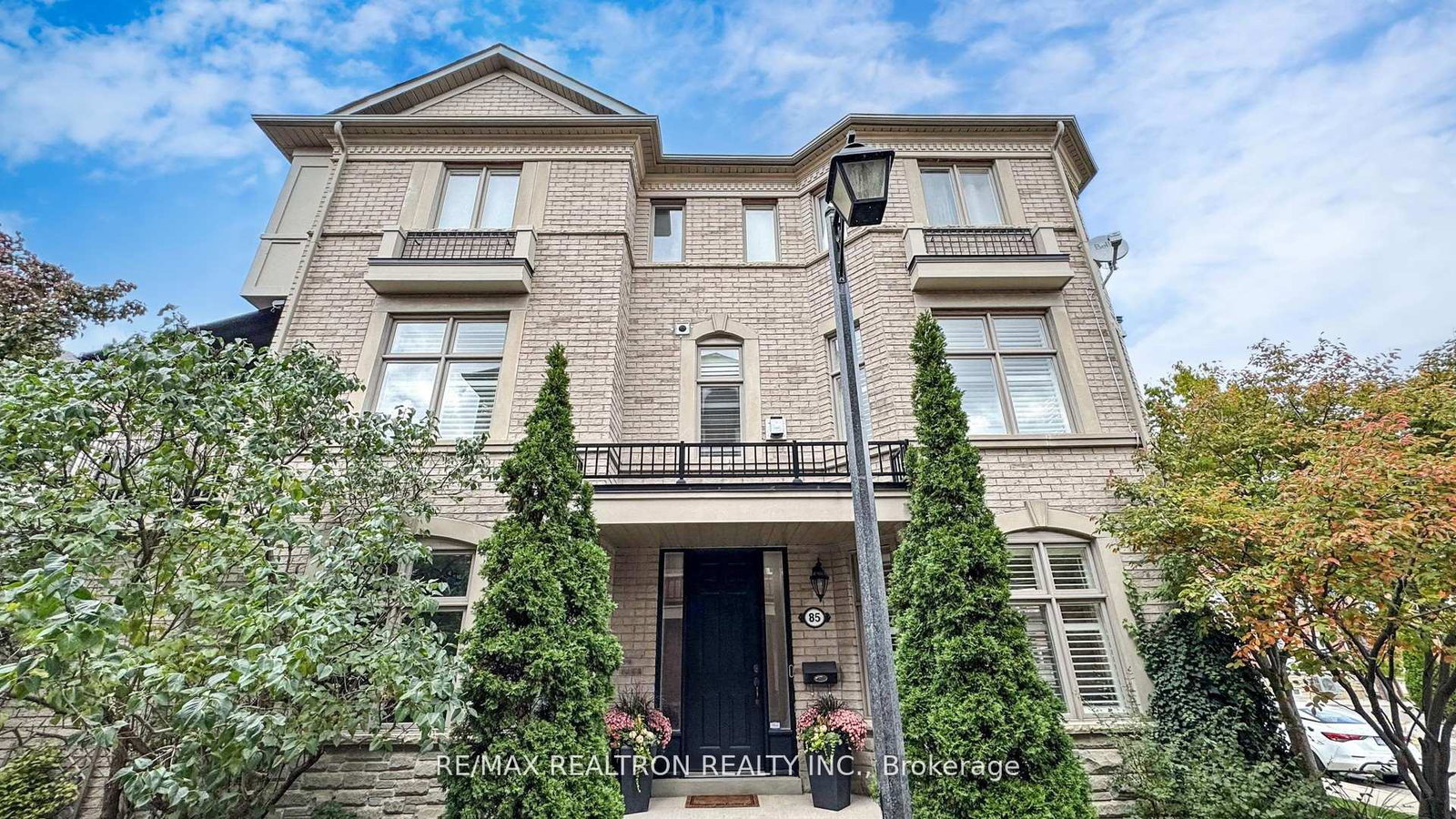 85-vittorio-de-luca-drive-vaughan-ontario-n12585478