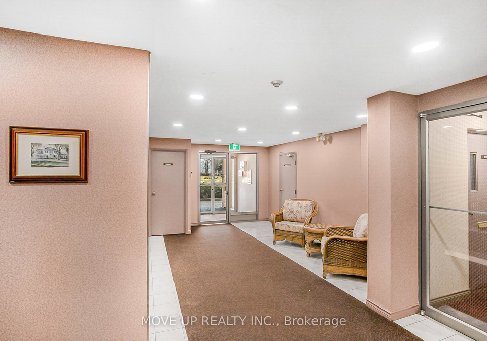249-major-mackenzie-drive-e-richmond-hill-ontario-n12585676