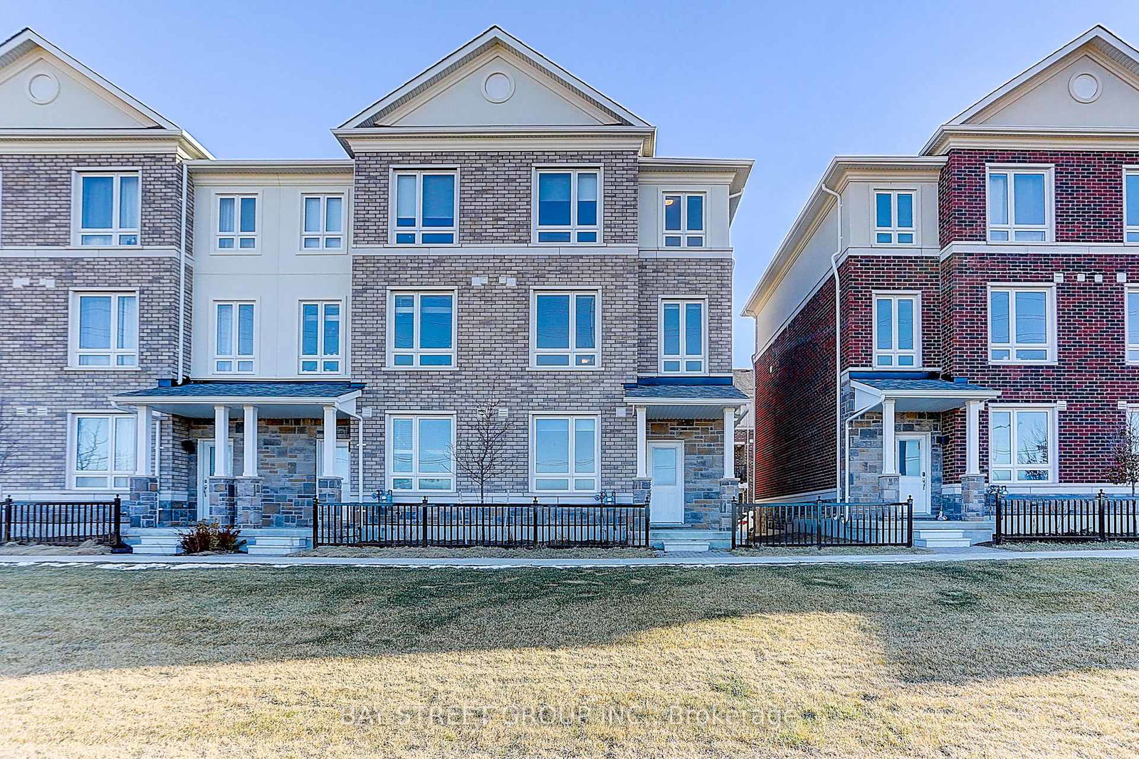 12-chicago-lane-markham-ontario-n12585994
