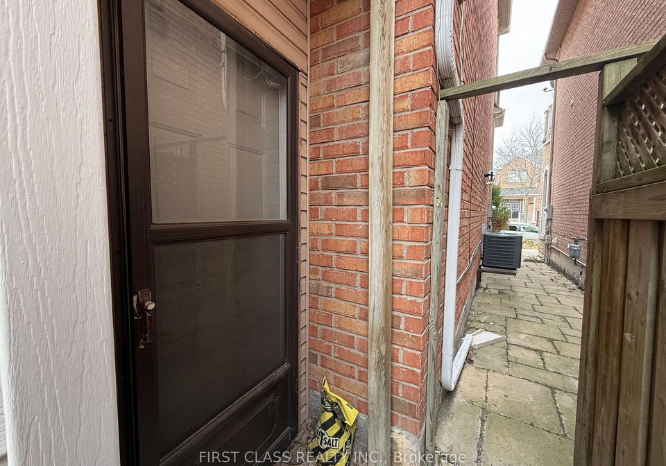 131-santa-maria-trail-vaughan-ontario-n12587130