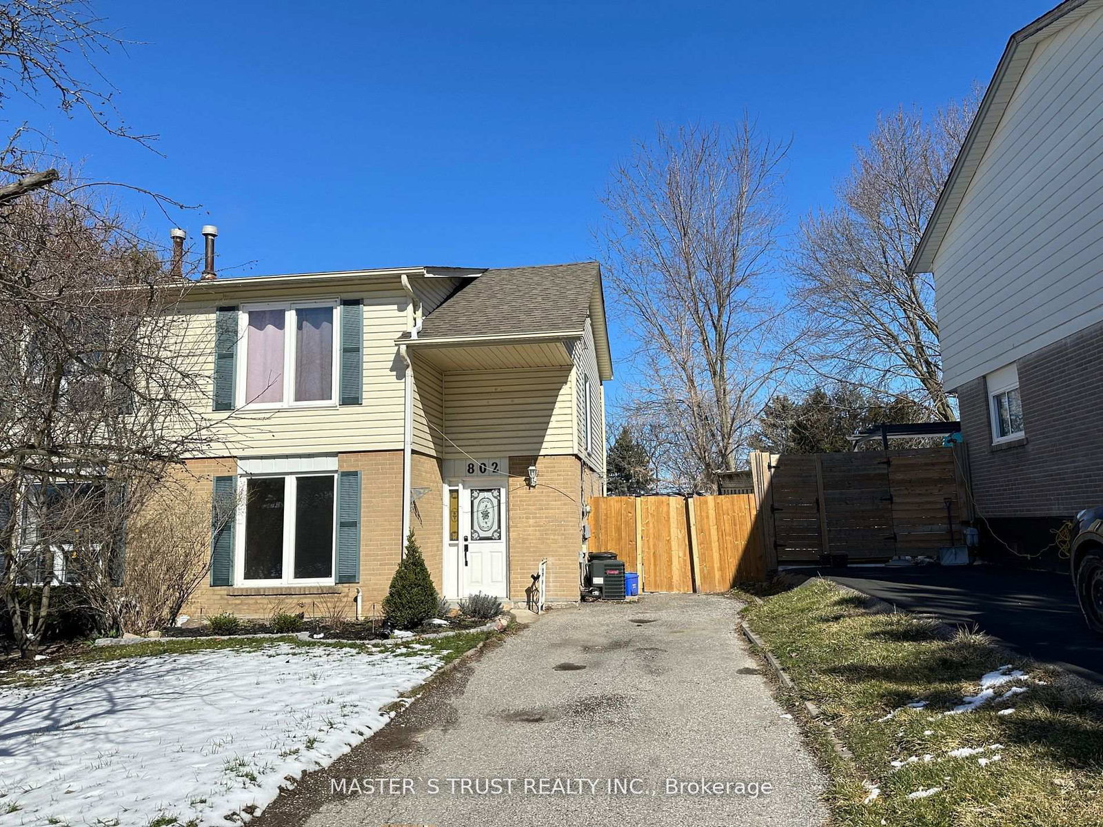 802-greenfield-crescent-newmarket-ontario-n12587304