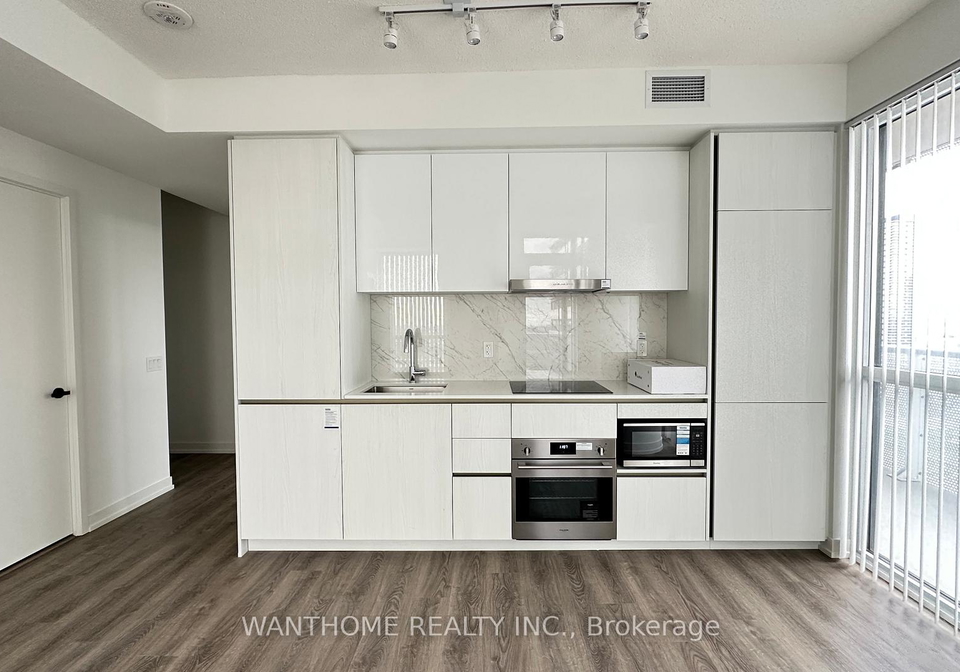 8-interchange-way-vaughan-ontario-n12588150