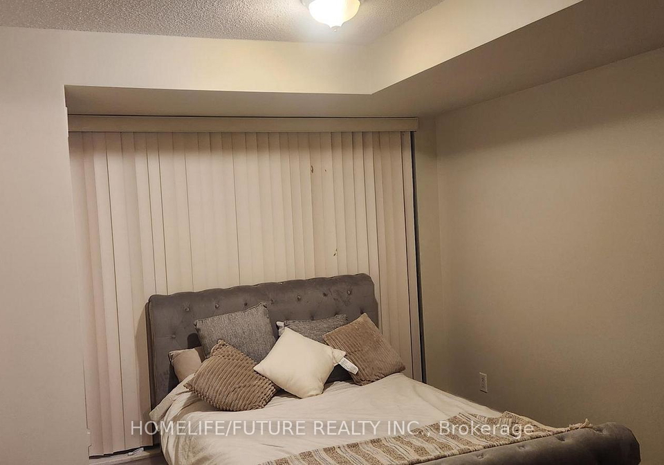 75-south-town-centre-boulevard-markham-ontario-n12588474