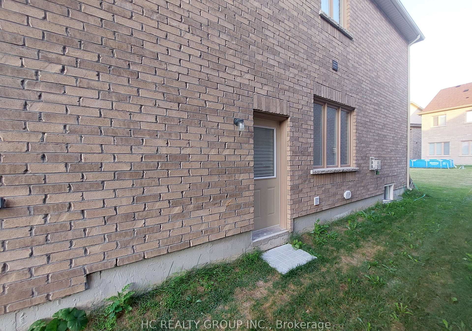 33-mac-campbell-bsmt-way-bradford-west-gwillimbury-ontario-n12589224