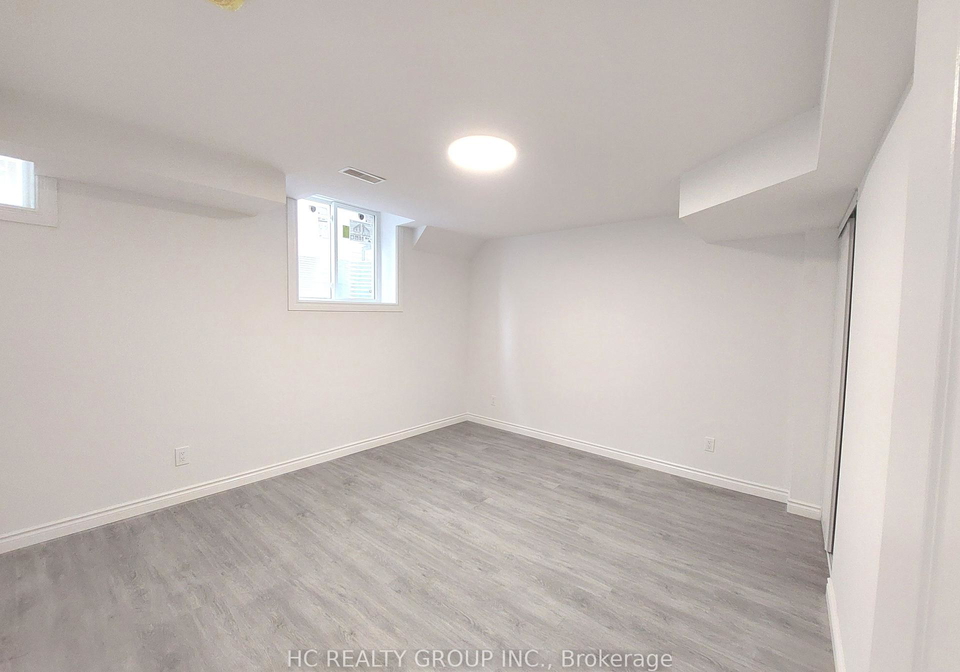 33-mac-campbell-bsmt-way-bradford-west-gwillimbury-ontario-n12589224