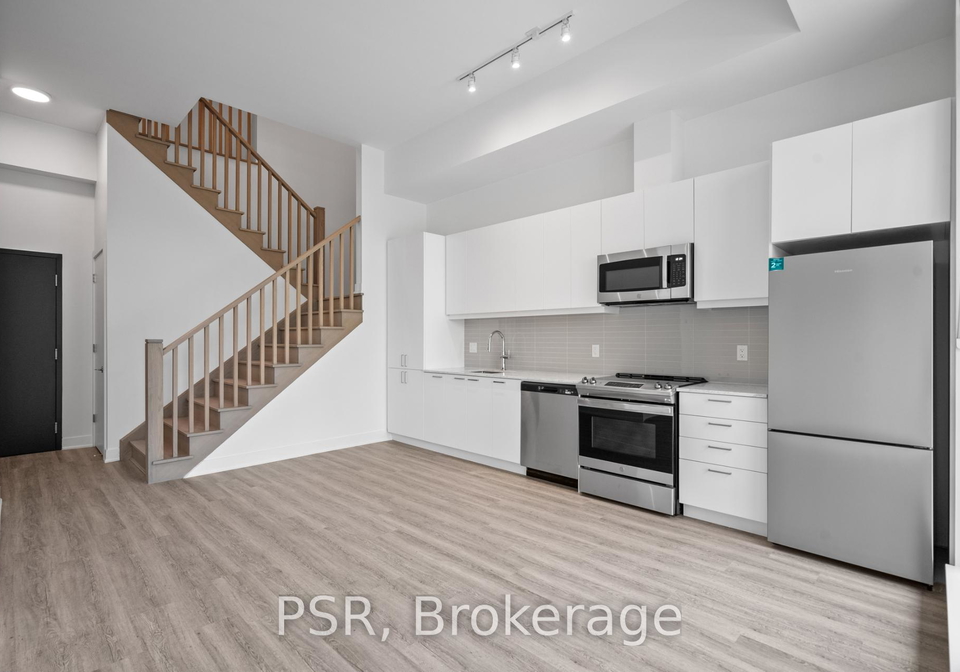 200-deerfield-road-newmarket-ontario-n12589574