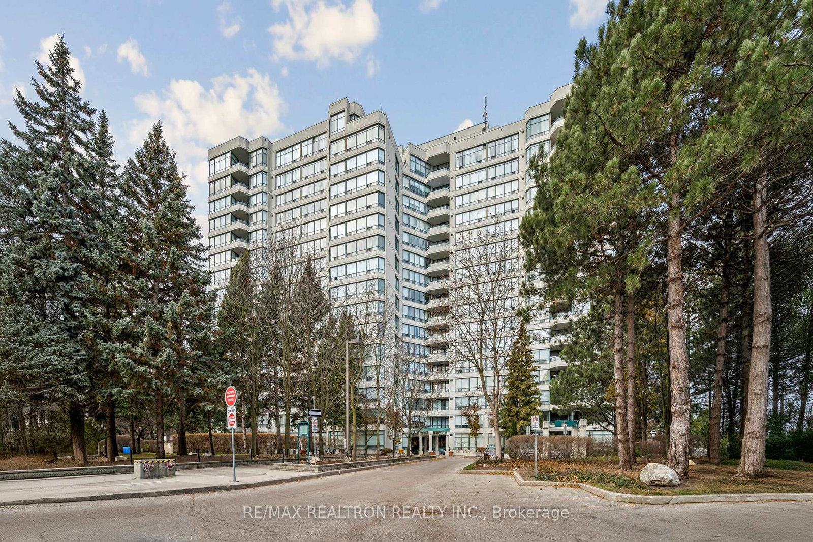 120-promenade-circle-vaughan-ontario-n12590680