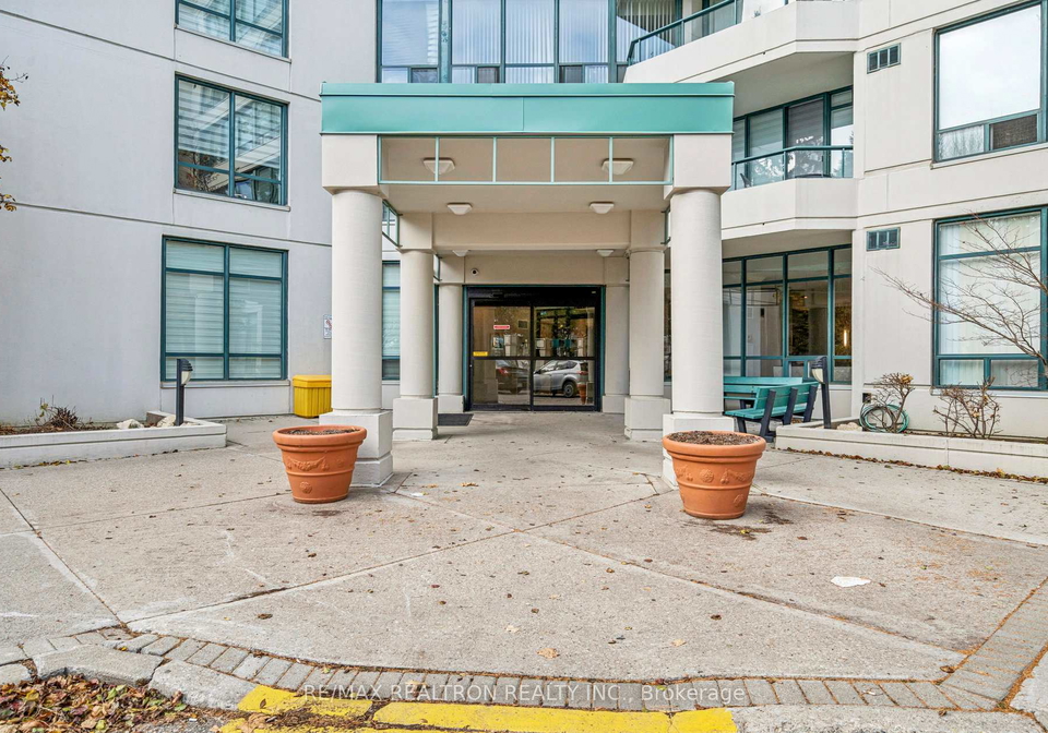 120-promenade-circle-vaughan-ontario-n12590680