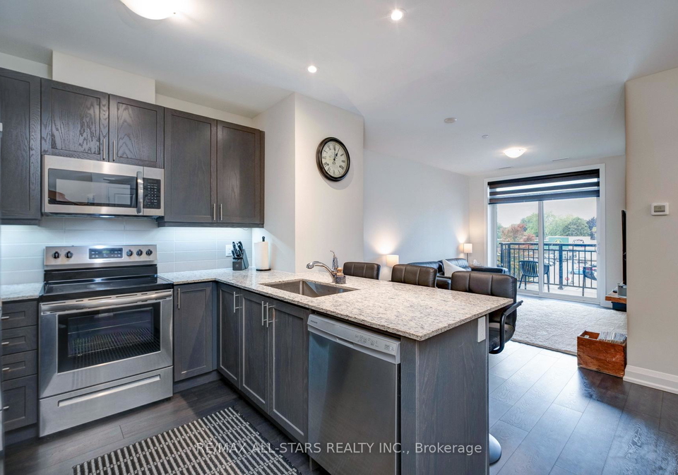 5917-main-street-whitchurch-stouffville-ontario-n12592468