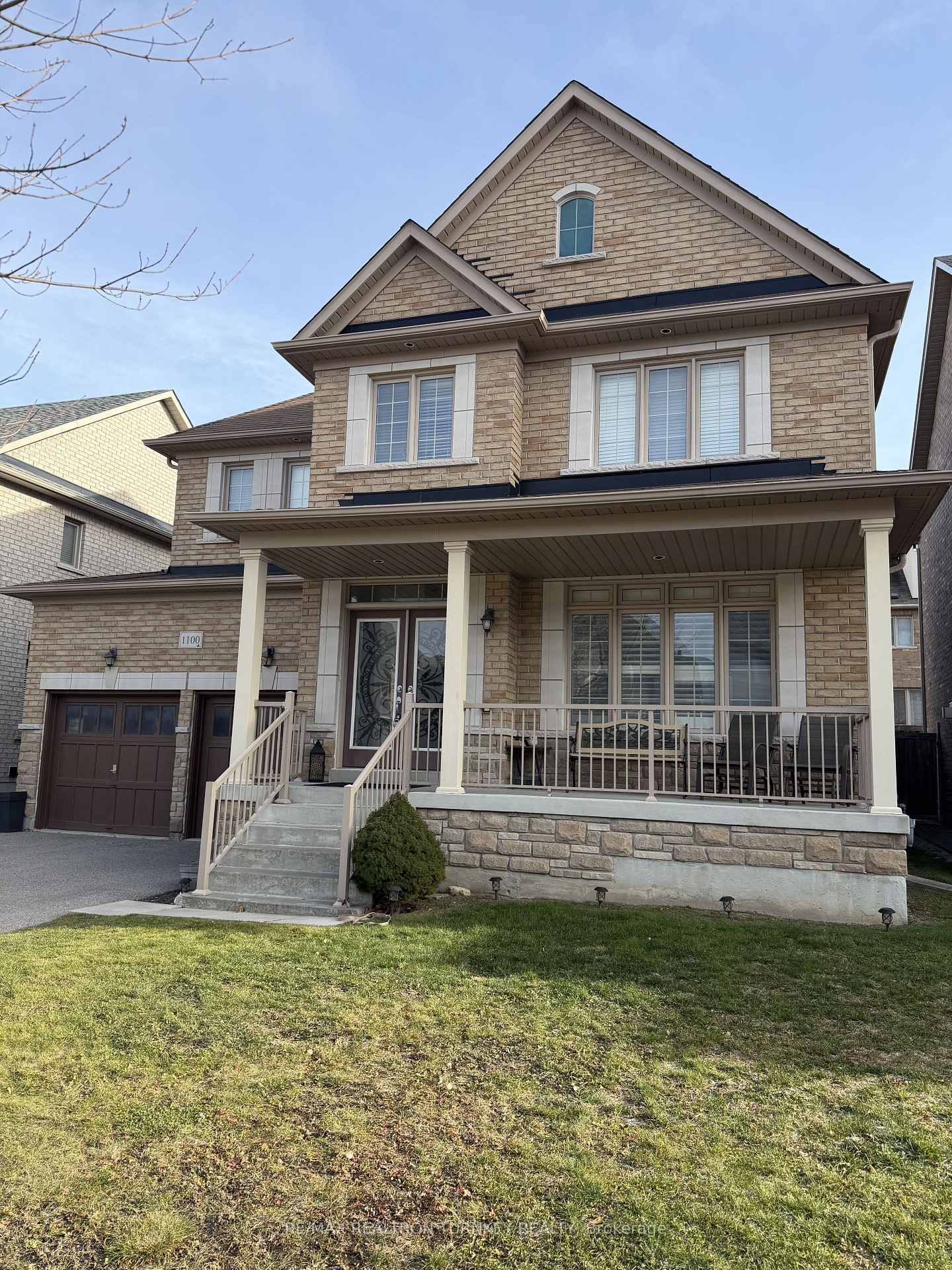 1100-sherman-brock-circle-newmarket-ontario-n12594036