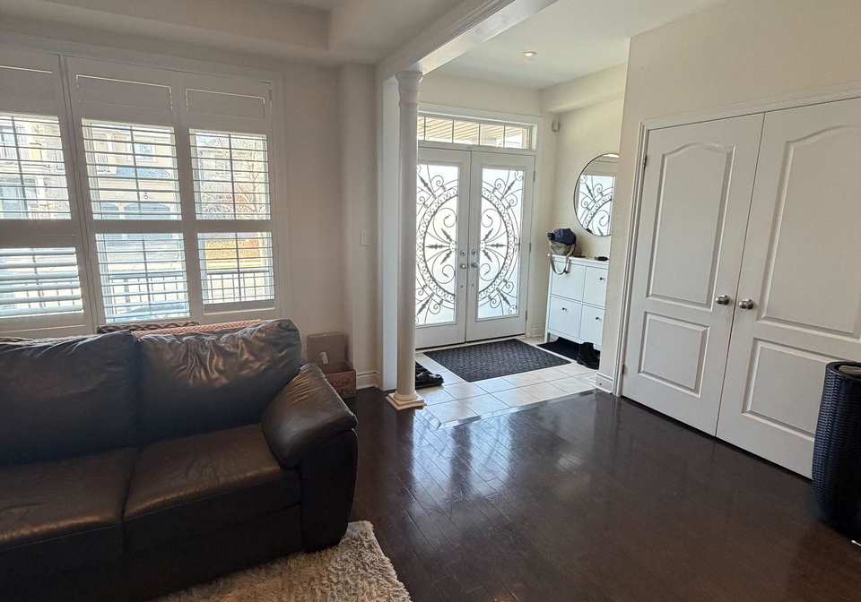 1100-sherman-brock-circle-newmarket-ontario-n12594036