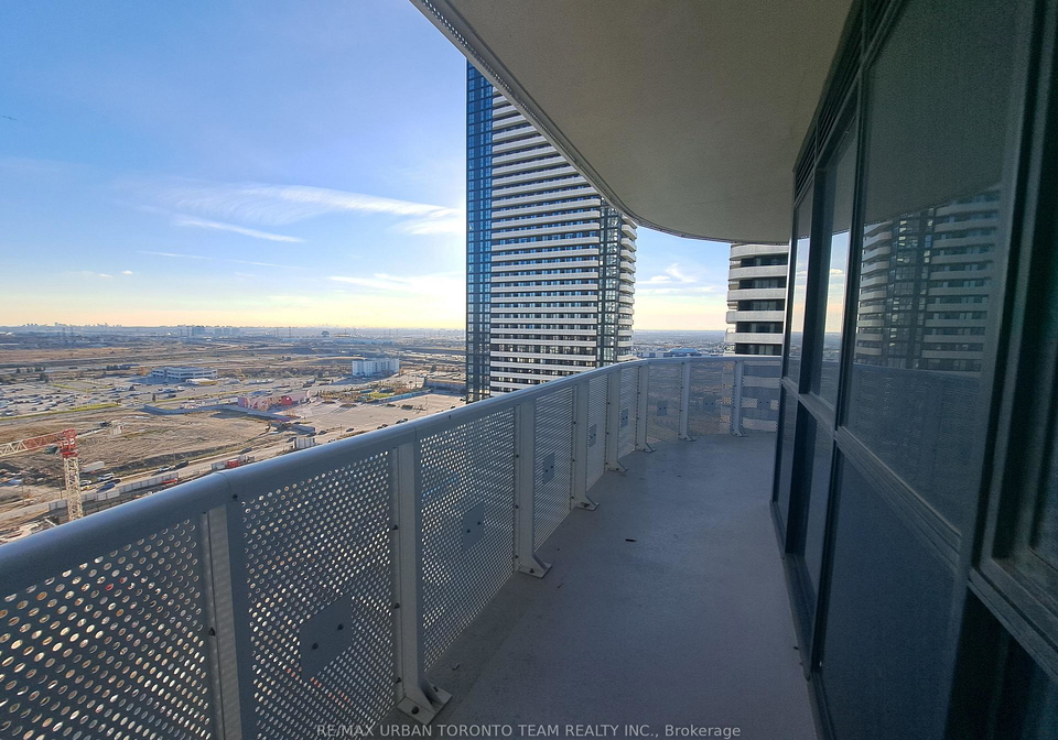 8-interchange-way-vaughan-ontario-n12594700