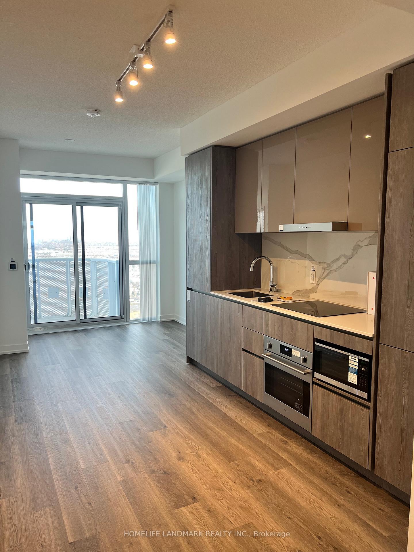 8-interchange-way-vaughan-ontario-n12597154
