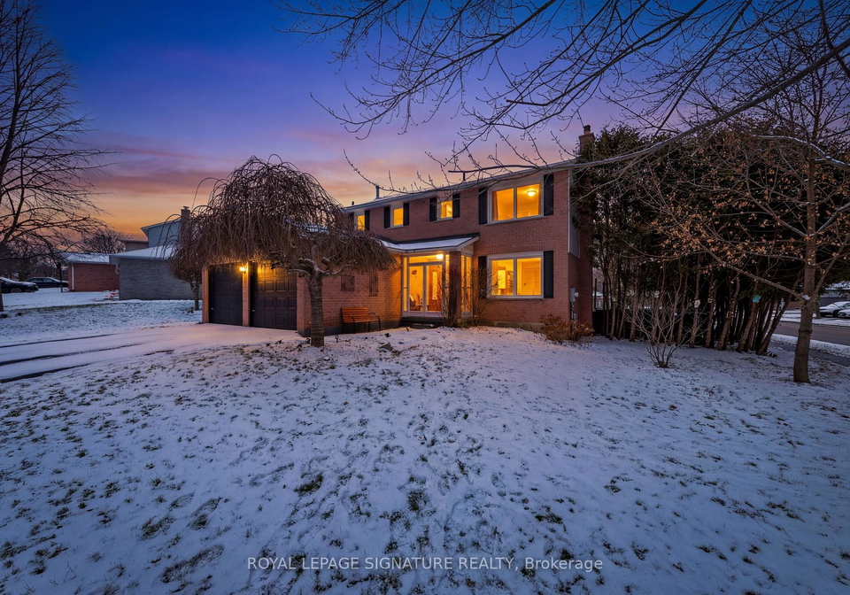 1-forrestwood-crescent-s-east-gwillimbury-ontario-n12597416