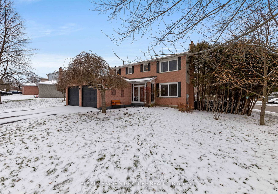 1-forrestwood-crescent-s-east-gwillimbury-ontario-n12597416