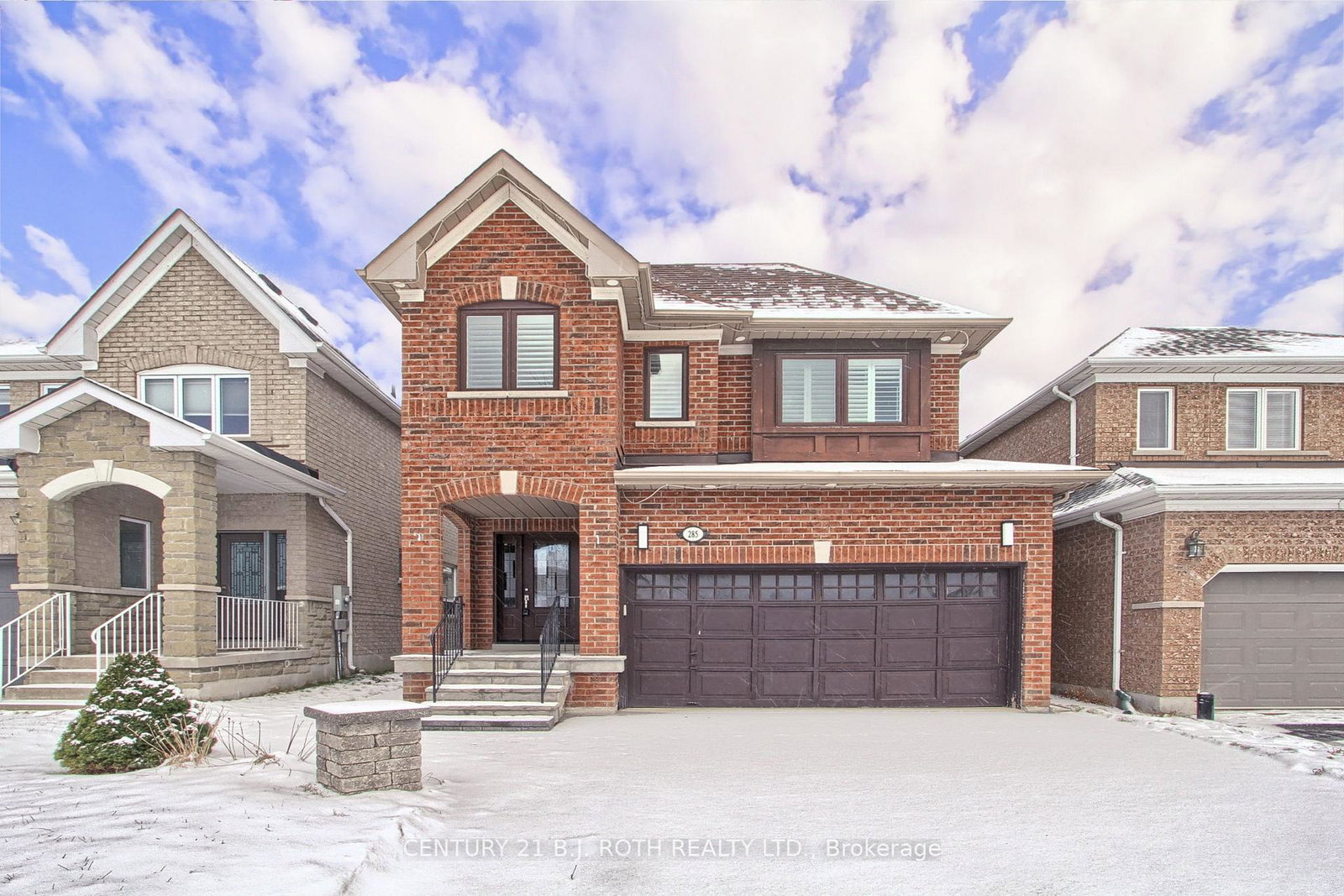 285-mcbride-crescent-newmarket-ontario-n12598038