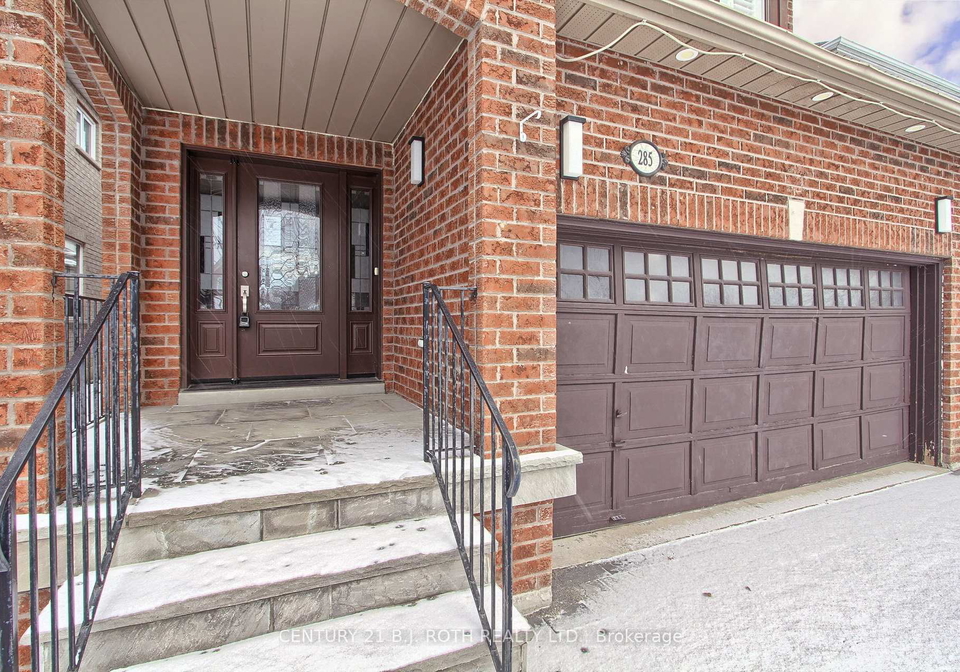 285-mcbride-crescent-newmarket-ontario-n12598038