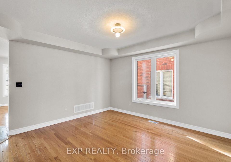 7-wallwark-street-aurora-ontario-n12598906