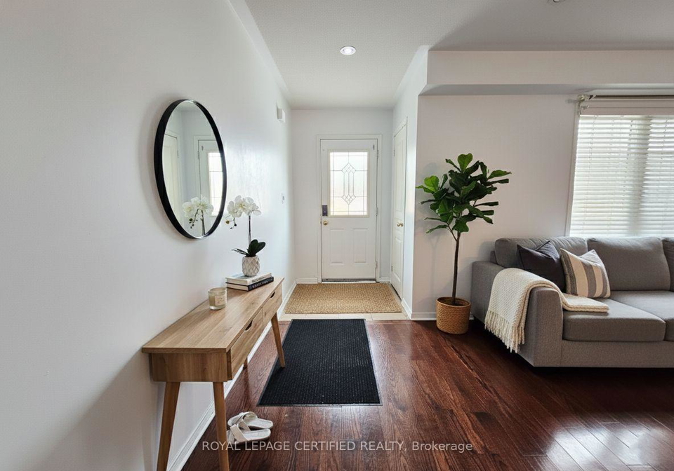32-old-oak-lane-markham-ontario-n12600162