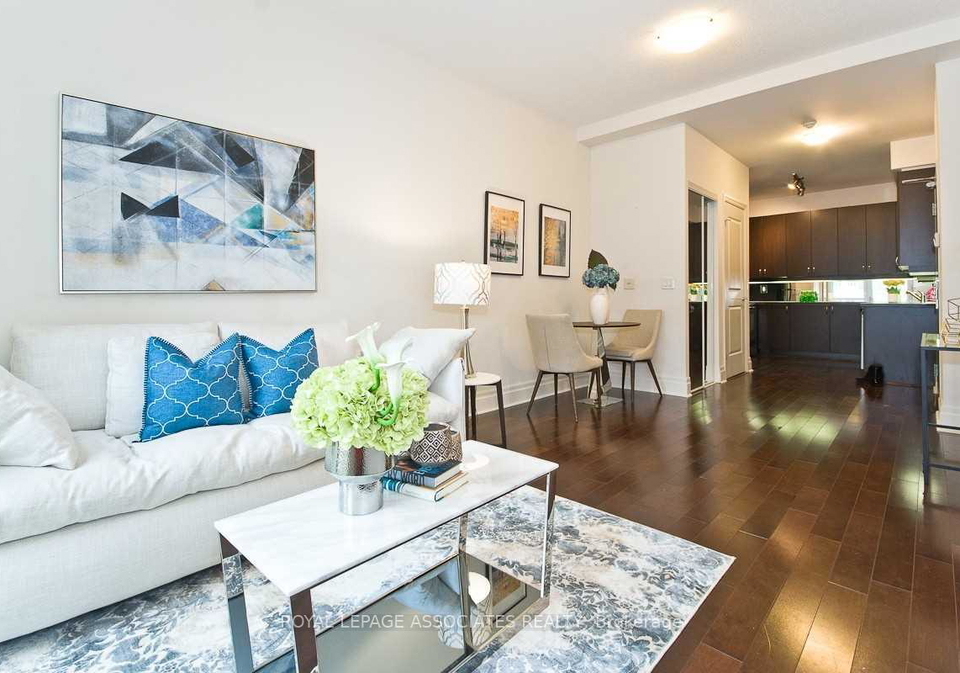 39-upper-duke-crescent-markham-ontario-n12601194