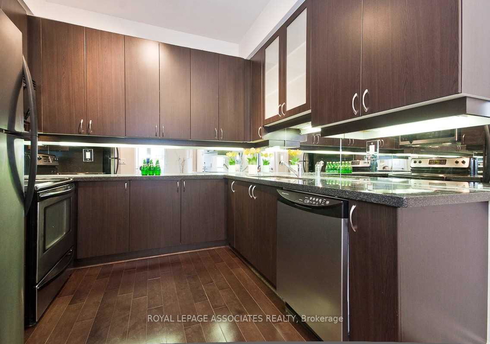 39-upper-duke-crescent-markham-ontario-n12601194