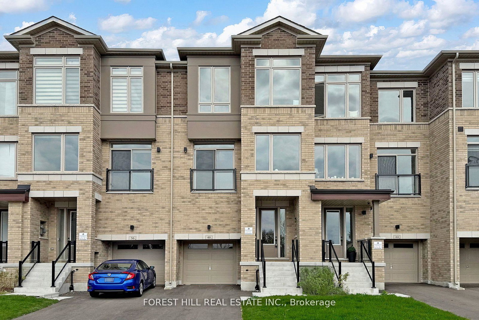 40-tennant-circle-vaughan-ontario-n12601886