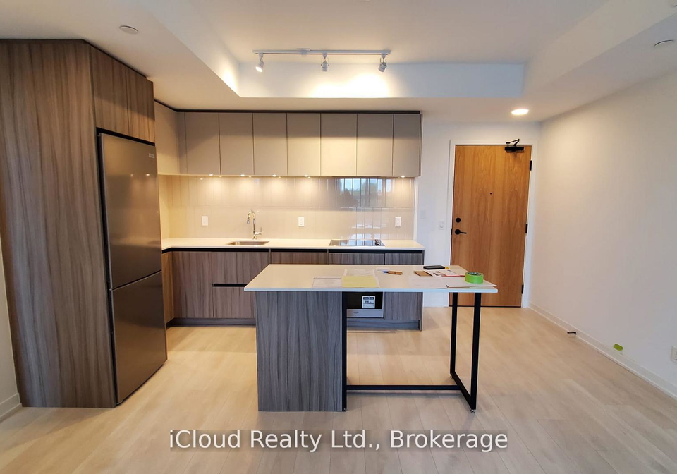 7950-bathurst-street-vaughan-ontario-n12602606