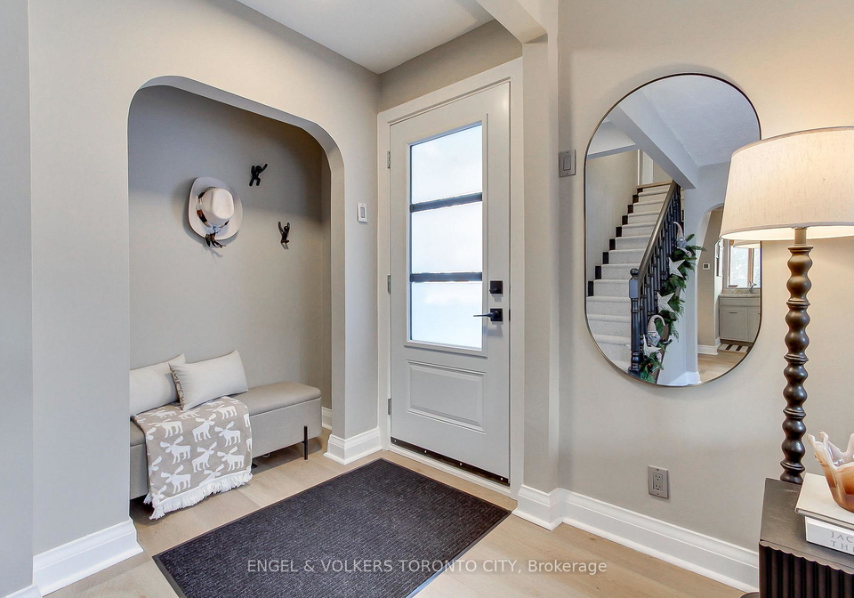 16942-bayview-avenue-newmarket-ontario-n12602914