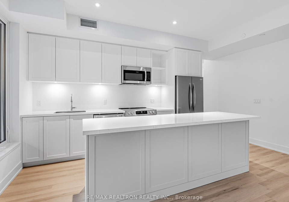 333-sunseeker-avenue-innisfil-ontario-n12602924