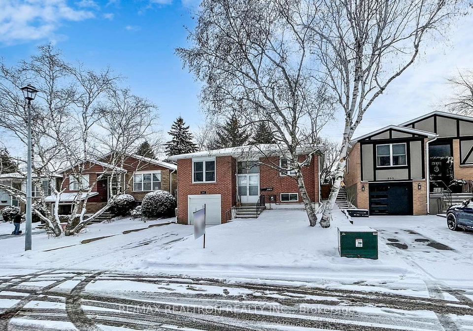 222-currey-crescent-newmarket-ontario-n12603566