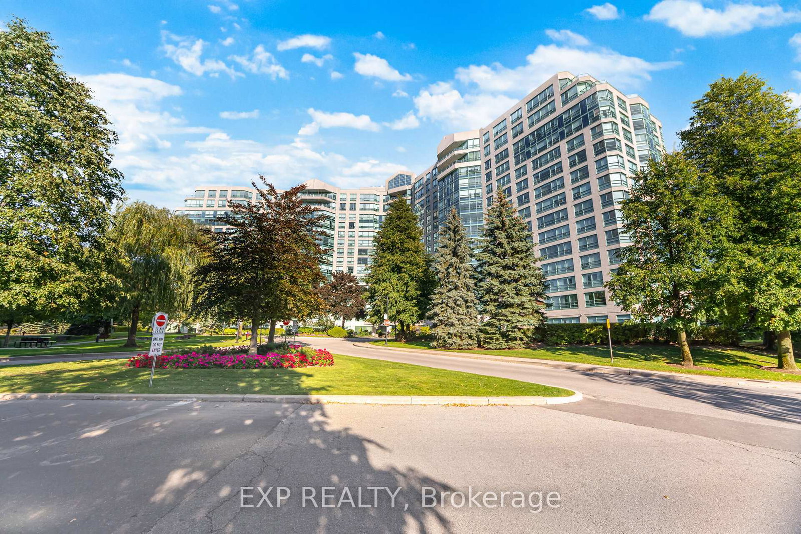 7825-bayview-avenue-markham-ontario-n12604378