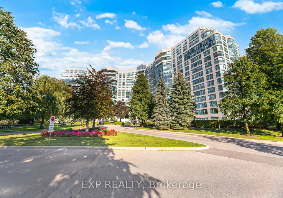 7825-bayview-avenue-markham-ontario-n12604378