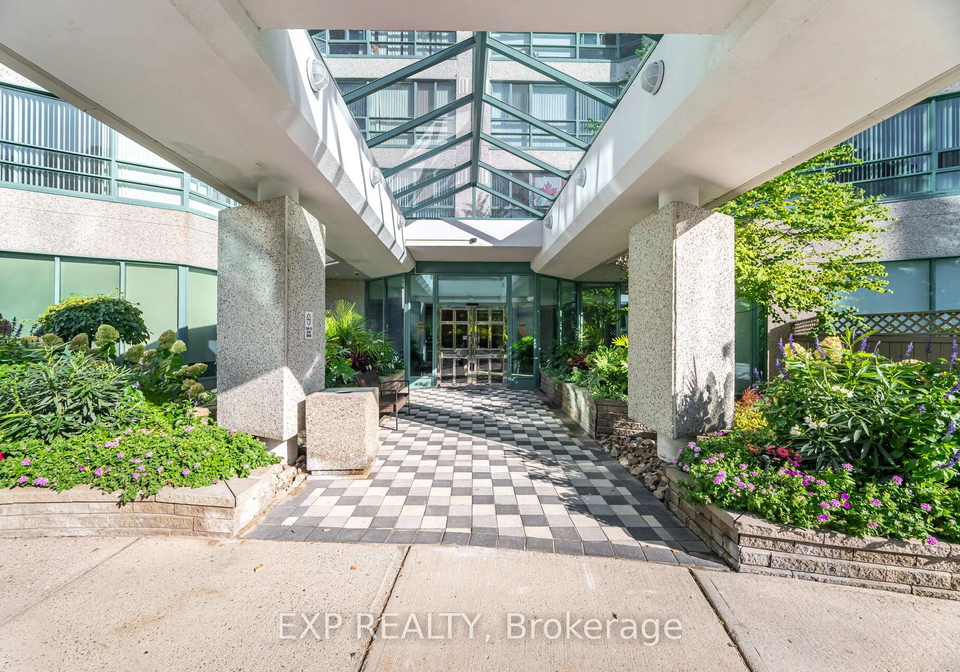 7825-bayview-avenue-markham-ontario-n12604378