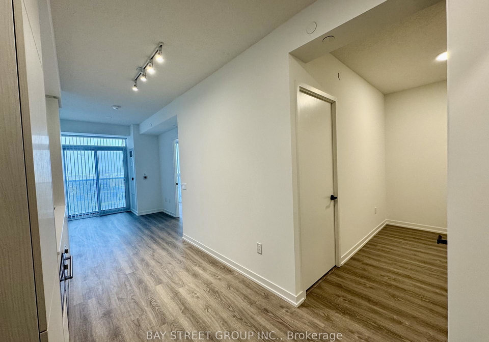 8-interchange-way-vaughan-ontario-n12605456