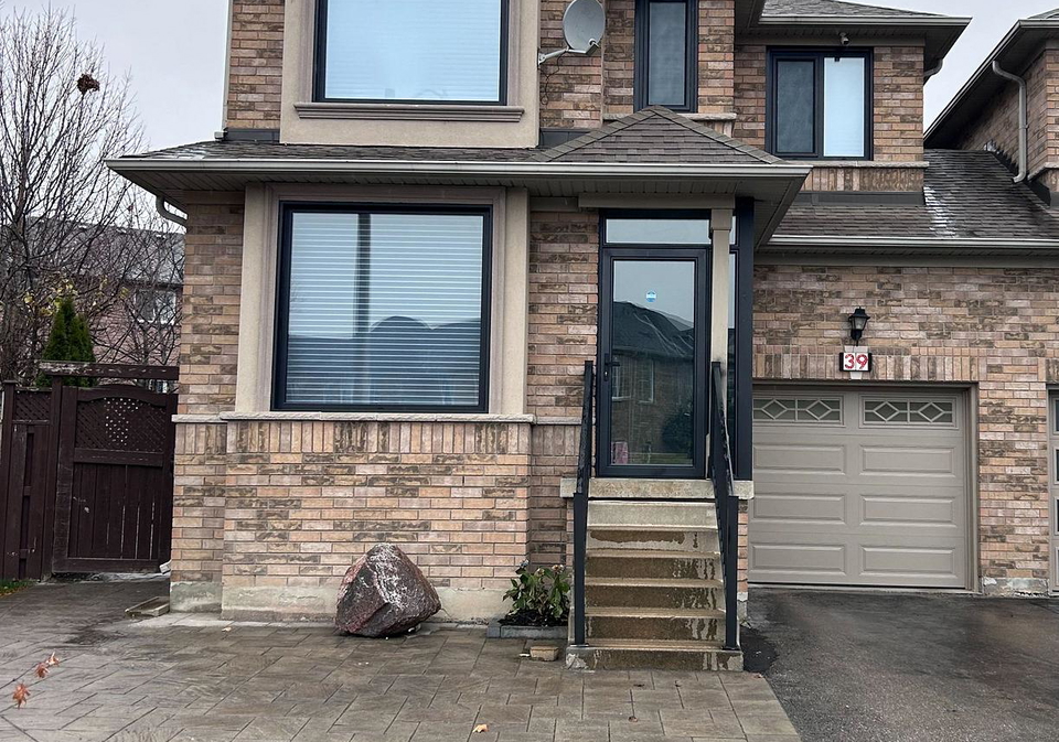 39-waterton-crescent-richmond-hill-ontario-n12606718