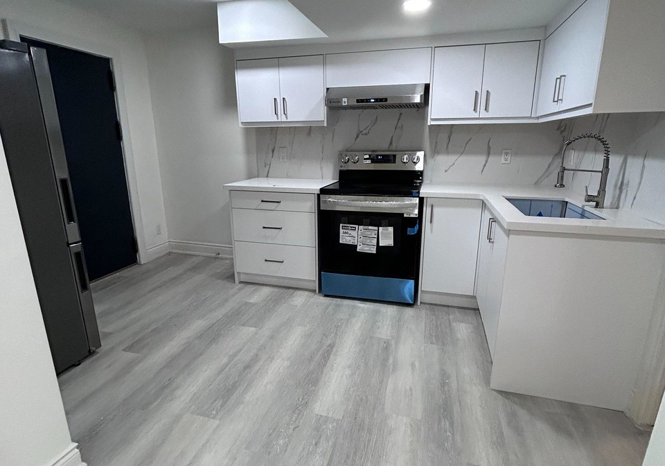 39-waterton-crescent-richmond-hill-ontario-n12606718